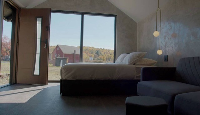 Emrose Luxury Cabins 10 in Brandon