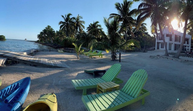 Fly Fishing Lodge North Ambergris Caye up to 4 people Tarpon, Bonefish, Permit