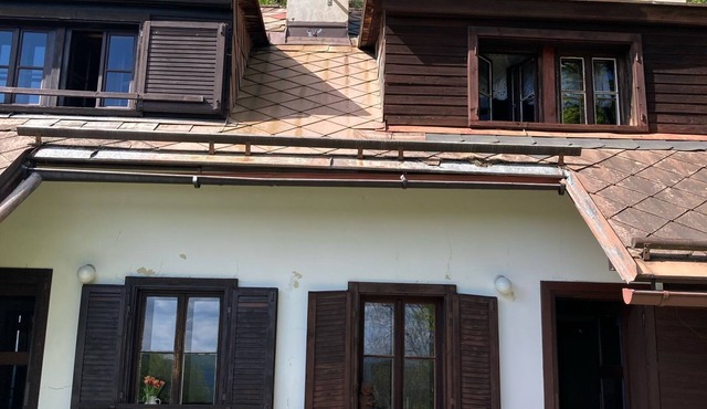 Gallys Mounting Cottage Pod Boubinem with WiFi in Lenora