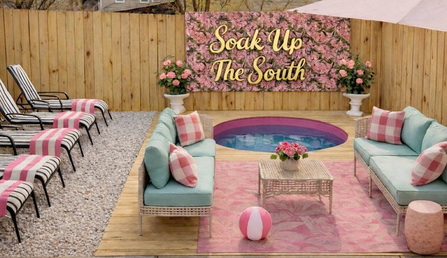 Girls Trip Glam House+IG Worthy, Hot Tub, Pool in Nashville