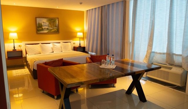 Golden Tree Hotel