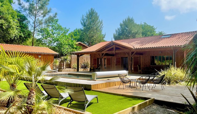 GOLF de Bisca, wooden villa, lake on foot, heated SWIMMING POOL, 4-star rating. in Biscarrosse