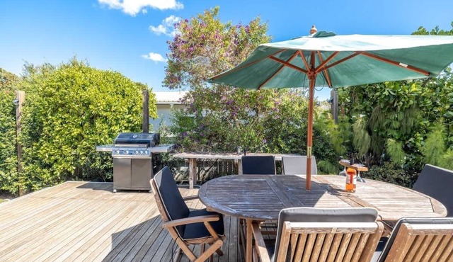 Hartlock in Onetangi - Our Island in Waiheke Island