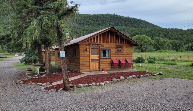 Historic Ft Wilderness Cabin in South Fork