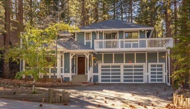 Indoor Spa! Steps to Snow Summit. Fireplaces. BBQ in Big Bear