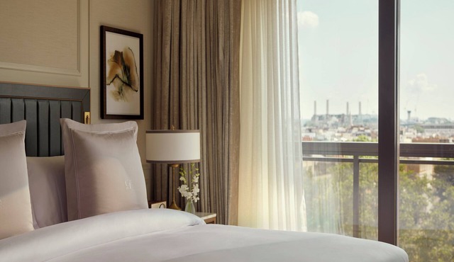 Jumeirah Carlton Tower London in London