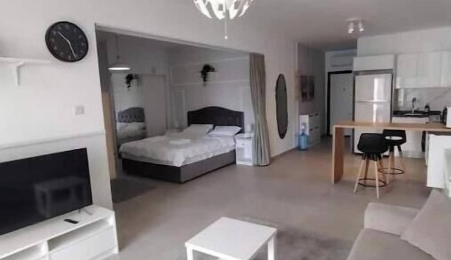 KKTC TRNC Caesar blue studio in Yeni İskele