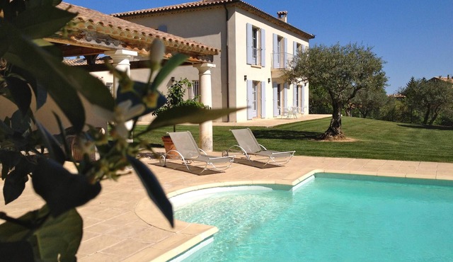 LA BASTIDE D'ANDRÉA, PRESTIGIOUS VILLA FOR 12 PEOPLE, NOT OVERLOOKED in Martignargues