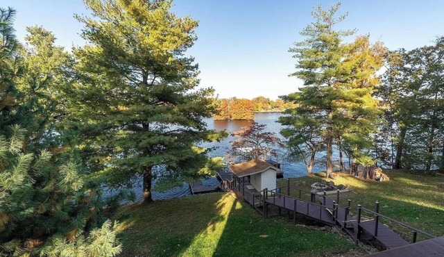 Lake of Egypt Waterfront Retreat: Deep Water Docks, Firepit & Kayaks in Goreville