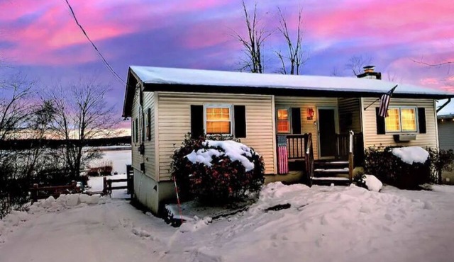 LAKEFRONT - Lake Escape - Arrowhead Lake Community in Pocono Lake