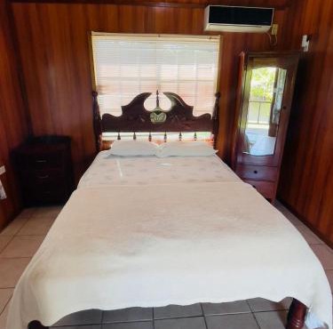 Lamanai Riverside Retreat