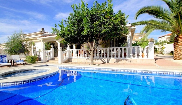 LEMON Villa con piscina y Wifi gratis in Miami Playa