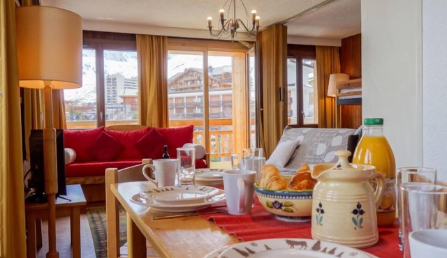 Les Grandes Balmes I et II (Le Lac) by Interhome in Tignes