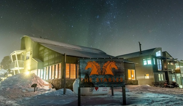 Lodge Apartment 24 - Luxury Apartment with breathtaking views in Perisher Valley