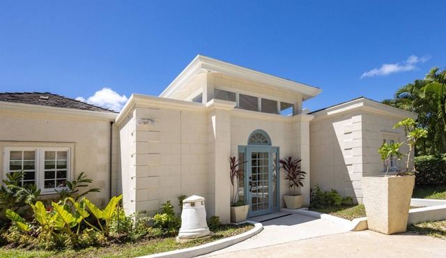 "Lonetrees" - Large Luxury Private Villa w/Pool by One Caribbean Estates in Saint James