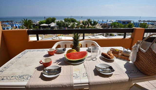 Lovely apartment for 4 people with WIFI, TV, balcony and pets allowed in Silvi
