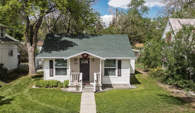 Lovely Wyoming DreamInn' in-town home in Powell
