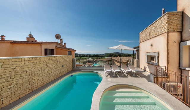 Luxurious Holiday Home with Pool, Terrace, Wi-Fi & Air Conditioning; Parking Available, Smaller Pets Allowed in domus de maria