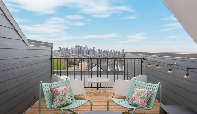 Luxury city skyline view new townhome right by golf course in Calgary