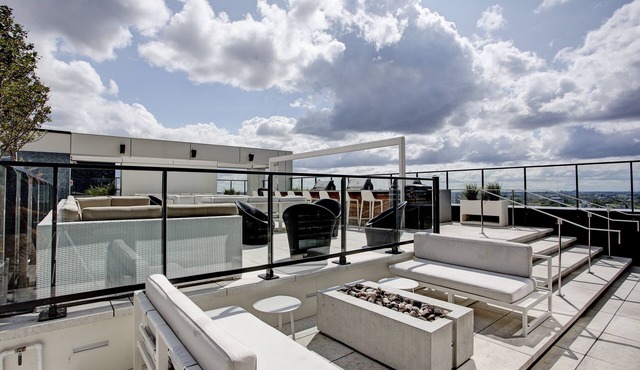 Luxury Condo in Downtown Montreal in Montreal