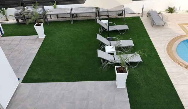 Luxury Self Catering Apartment With Heated Pool in Oroklini