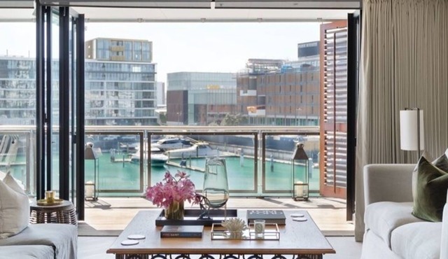 Luxury Waterfront Apartment available for executive or vacation rental. in Auckland