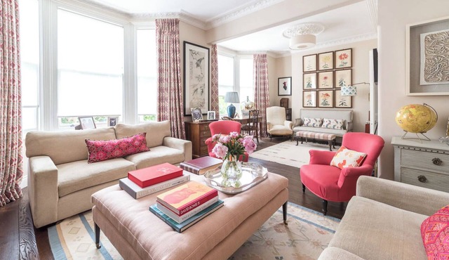 Magnificent mansion in upmarket Ravenscourt Park in London