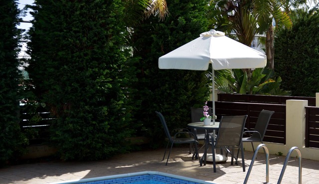 MICKEY2, 2 bed Villa, FREE CAR,private pool, Cyprus Hospitality, WiFi, Pernera in Larnaca