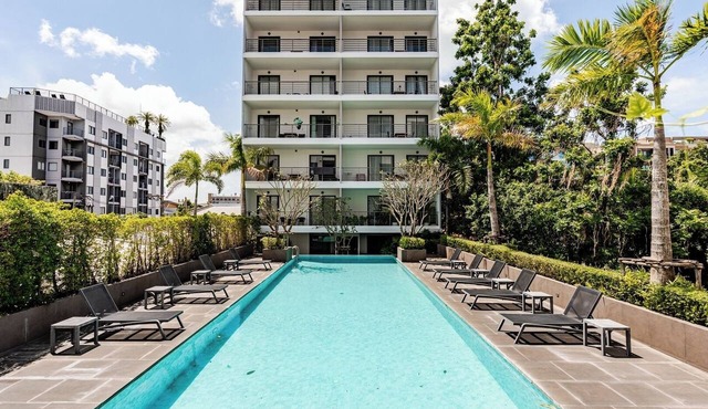 Modern 61m² Apt - Central Chalong/Fast WiFi in Phuket