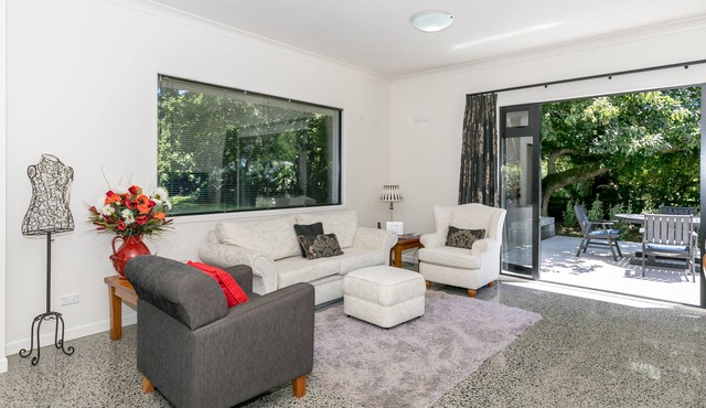 Modern and Spacious Apartment in Tamahere Country Living Zone in Hamilton City