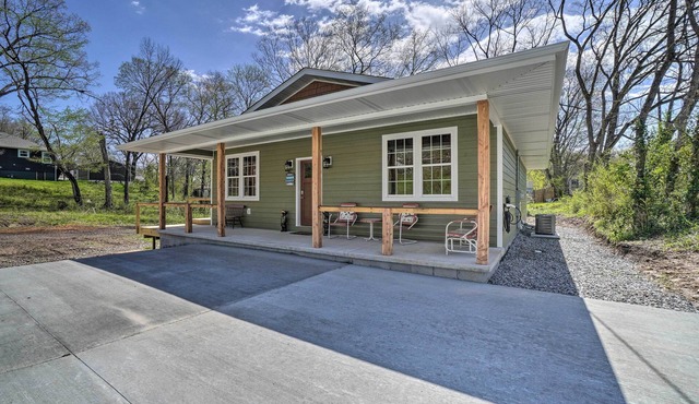 Modern Retreat w/Deck: Walk to White River! in Cotter