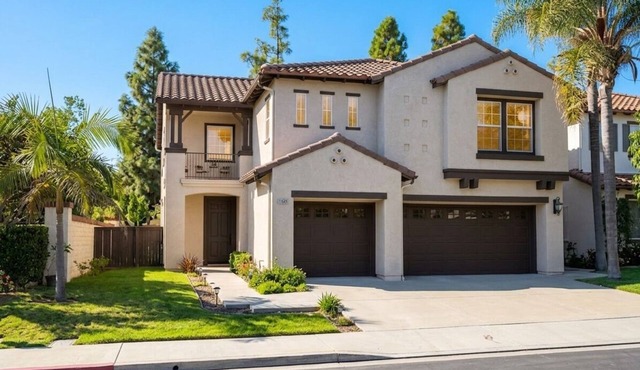 Modern Tustin Home Tesla Universal EV 30+ Days in Tustin