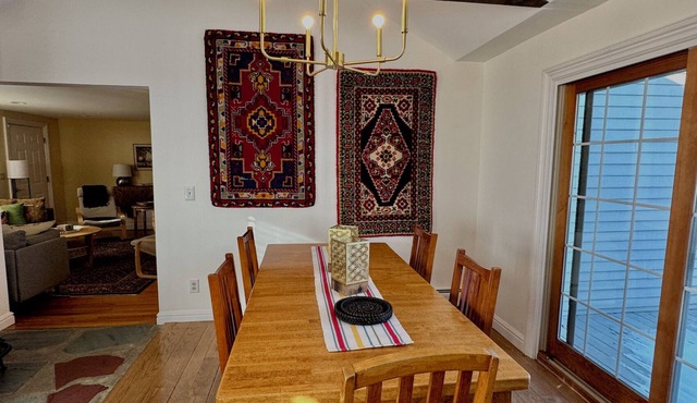 Montague Meadows - 4-Bedroom Whole House - Space for the Whole Family in Montague