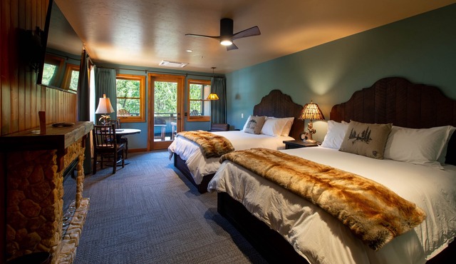 Mount Lemmon Lodge in Mount Lemmon