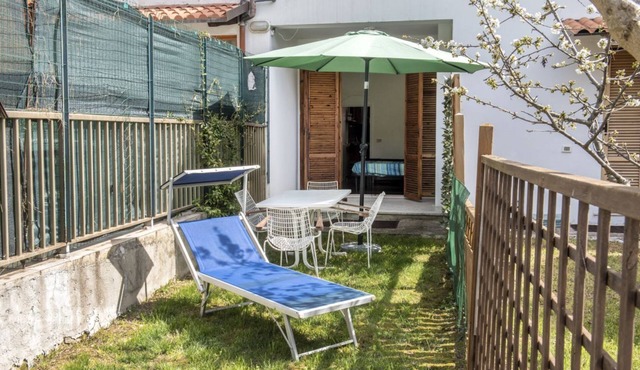 N175 - Numana, two-room apartment with porch in Numana