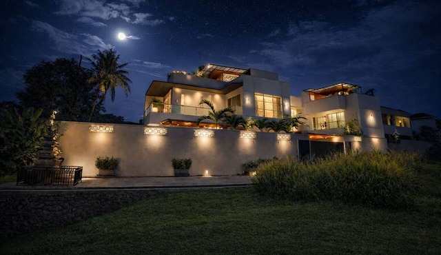 New Modern Luxury 6Br Villa In Canggu - Rooftop - Ricefields - Large Groups in Tabanan