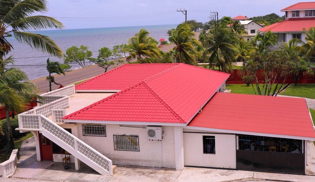 Oceanfront Belize Retreat, Private Pool, Rooftop Deck & Near Maya Ruins