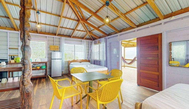 Oceanfront Cabin on Private Island with beach access & kitchen