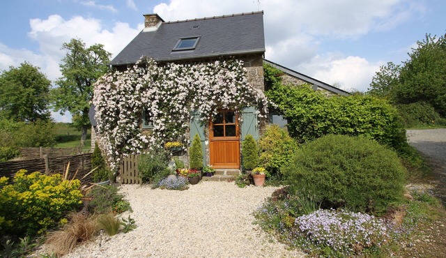 One Bedroom Converted Bread Oven - Perfect for two, read our guest reviews! in Chantrigné