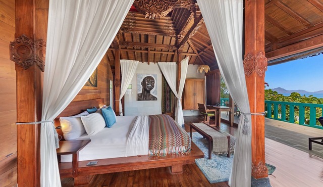 Open-layout Villa with Balcony and Seaviews in El Nido