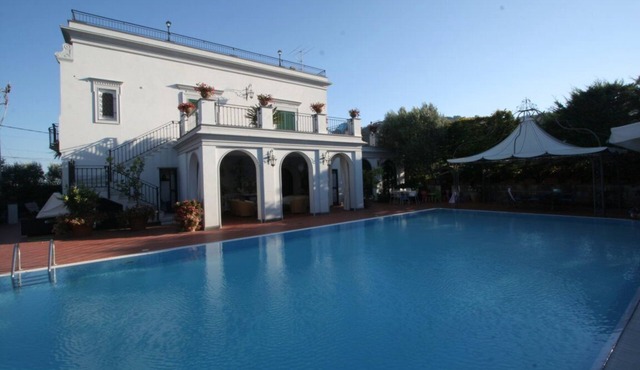 OVERVIEW 1881 VILLA WITH POOL in Colli di Fontanelle
