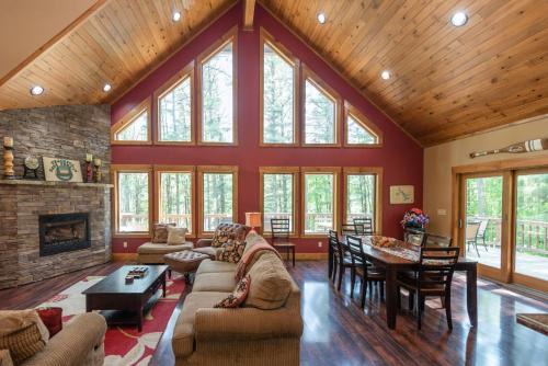 Peaceful Easy Feelin by Railey Vacations in Swanton