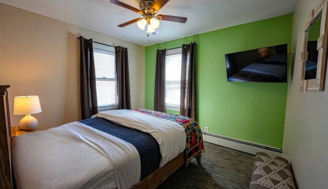 Peaceful Getaway w/Dining Option Close to Downtown | Suite w/Kitchen in Milford