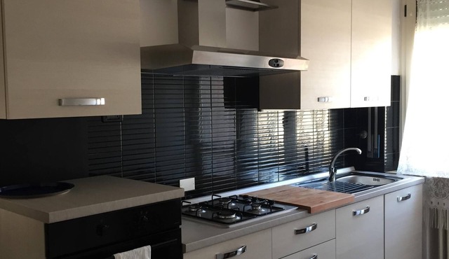 Pescara 2bd 2ba 4th Floor View Apt. Near Beach, Park, University in Pescara