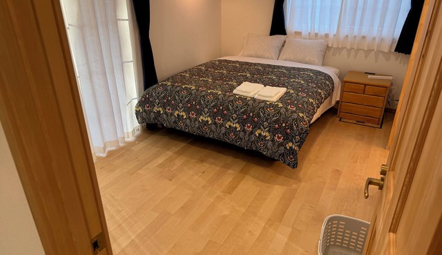 Piccolo Mondo - Beautiful 7 bedroom lodge in lovely Yamanakako - BBQ/Onsen Bath in Minamitsuru District