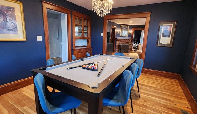 Prestigious Milton Designer Home in Milton