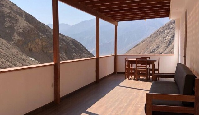 Private 1 bedroom and 1 bathroom apartment with private entrance and private terrace and free Wi-Fi in Calango