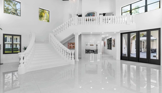 Private Ultra-Luxury 10 Bedroom | 14 Bath Mansion in Tampa
