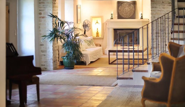 Provincial Country Home in the Heart of Luberon: A Dream Retreat in Provence in Saint-Mathieu