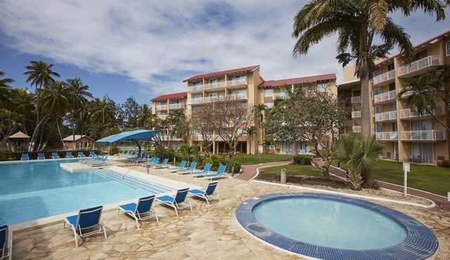 Relaxing Stay w/Garden View Suite! Convenient Room w/Living Area, Kitchen, Pool in Oistins